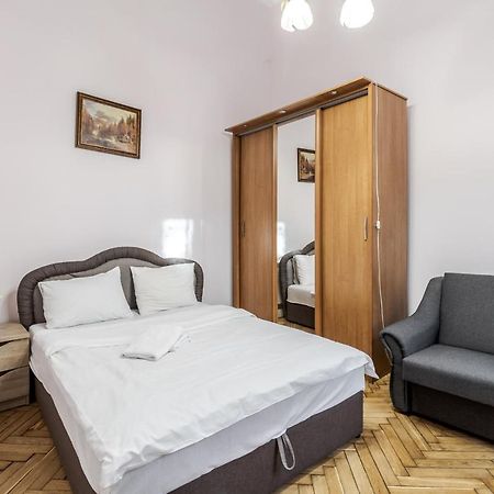 Striltsiv Apartment Lviv Exterior foto